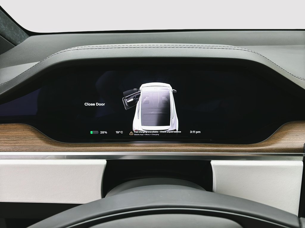 2022 Tesla Model X AWD in Laval, Quebec - 18 - w1024h768px