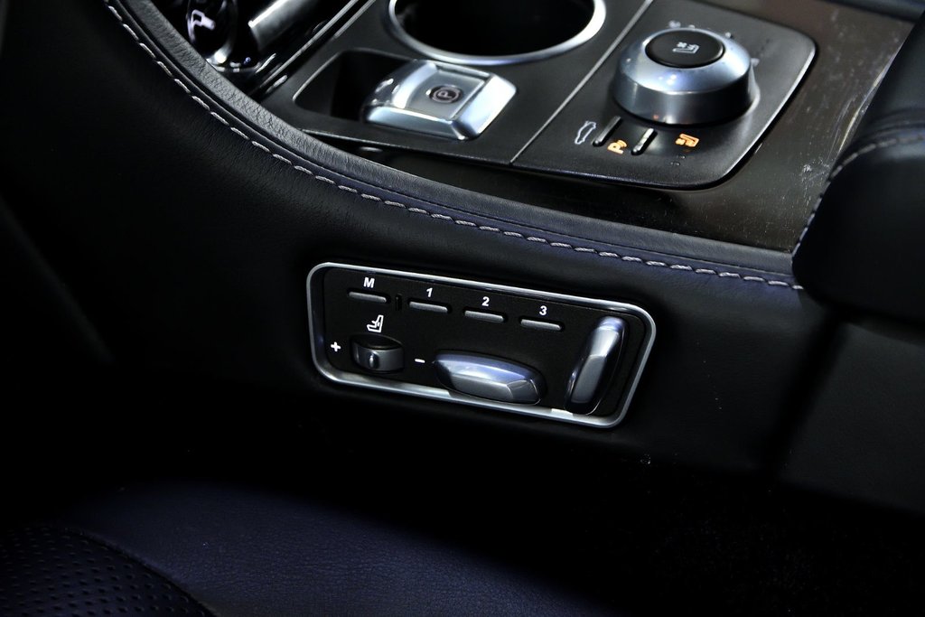 Aston Martin Rapide S  2014 à Laval, Québec - 13 - w1024h768px