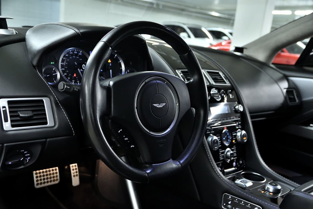 Aston Martin Rapide S  2014 à Laval, Québec - 10 - w1024h768px