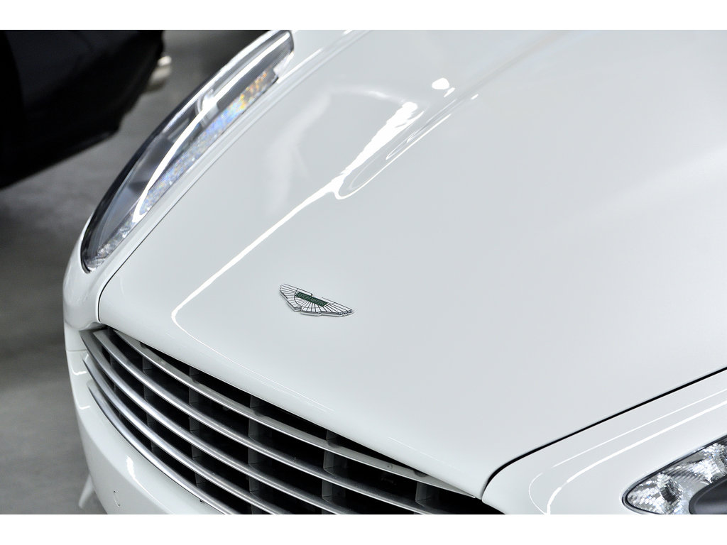 Aston Martin Virage 2+2 Coupe / V12 / Bluetooth 2012 à Laval, Québec - 7 - w1024h768px