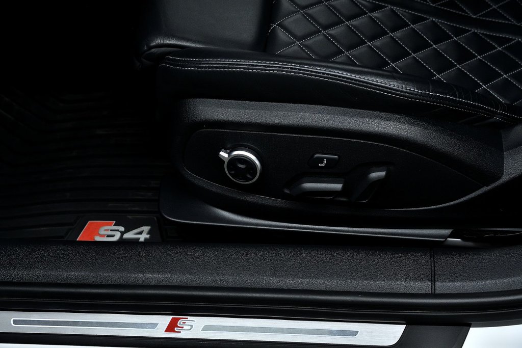 2023 Audi S4 Sedan Technik in Laval, Quebec - 14 - w1024h768px