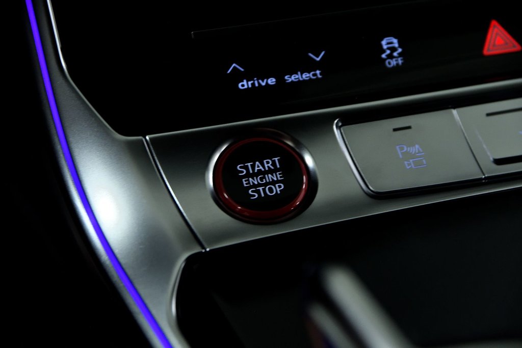 2025 Audi S6 Sedan in Laval, Quebec - 28 - w1024h768px