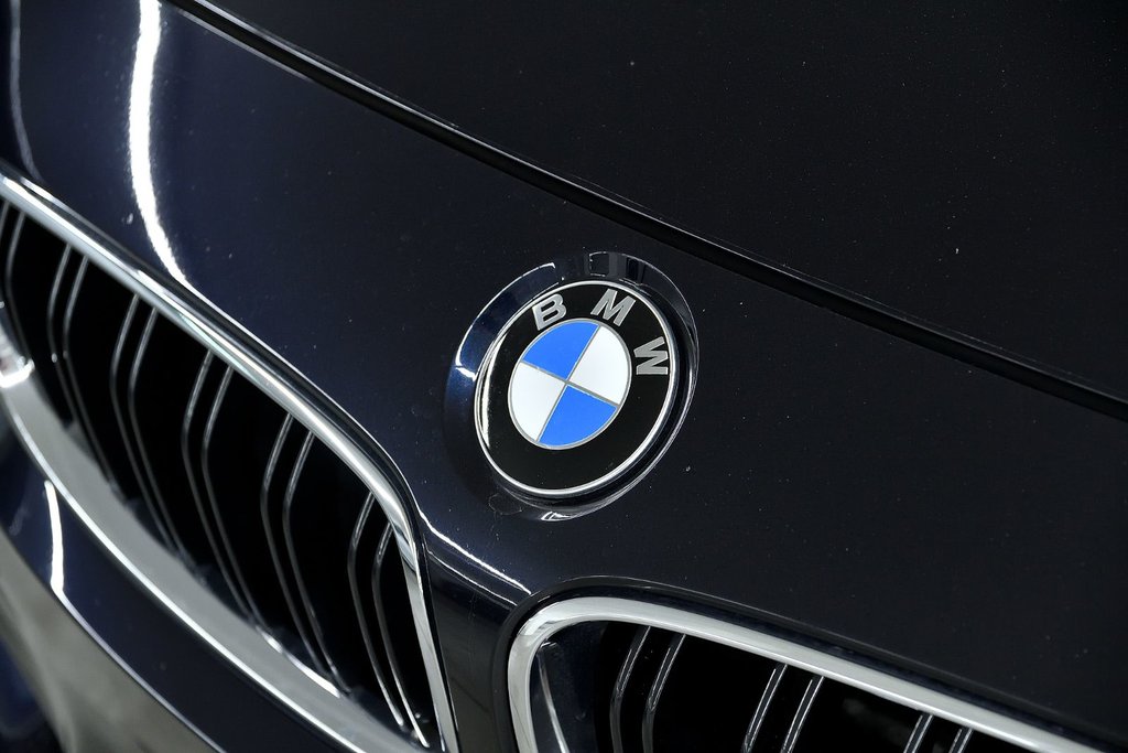 BMW M4  2015 à Laval, Québec - 7 - w1024h768px