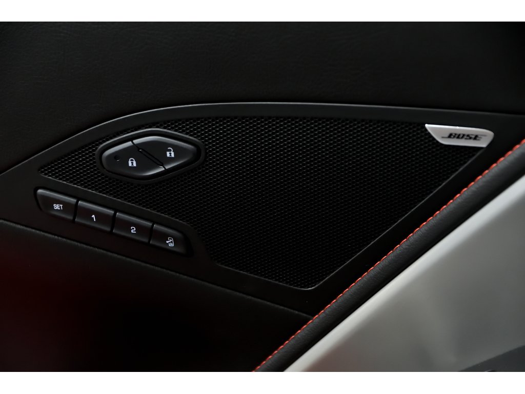 2014 Chevrolet Corvette Stingray Stingray Z51 2 LT / Targa Top / BOSE in Laval, Quebec - 31 - w1024h768px