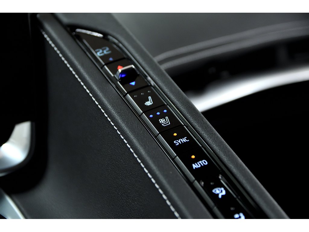 2023 Chevrolet Corvette Z06 C8R 2LZ / Z07 Package / Delivery Milleage in Laval, Quebec - 29 - w1024h768px