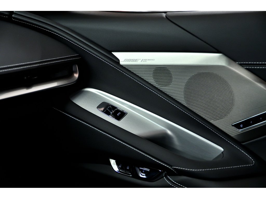 2023 Chevrolet Corvette Z06 C8R 2LZ / Z07 Package / Delivery Milleage in Laval, Quebec - 31 - w1024h768px