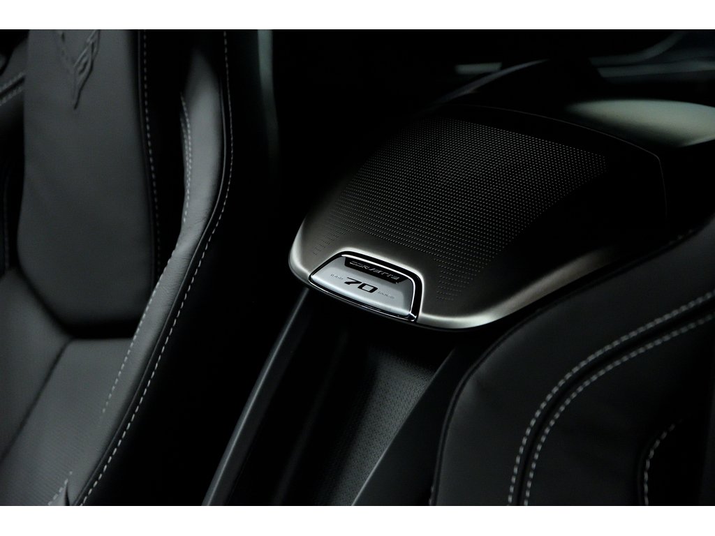 2023 Chevrolet Corvette Z06 C8R 2LZ / Z07 Package / Delivery Milleage in Laval, Quebec - 37 - w1024h768px