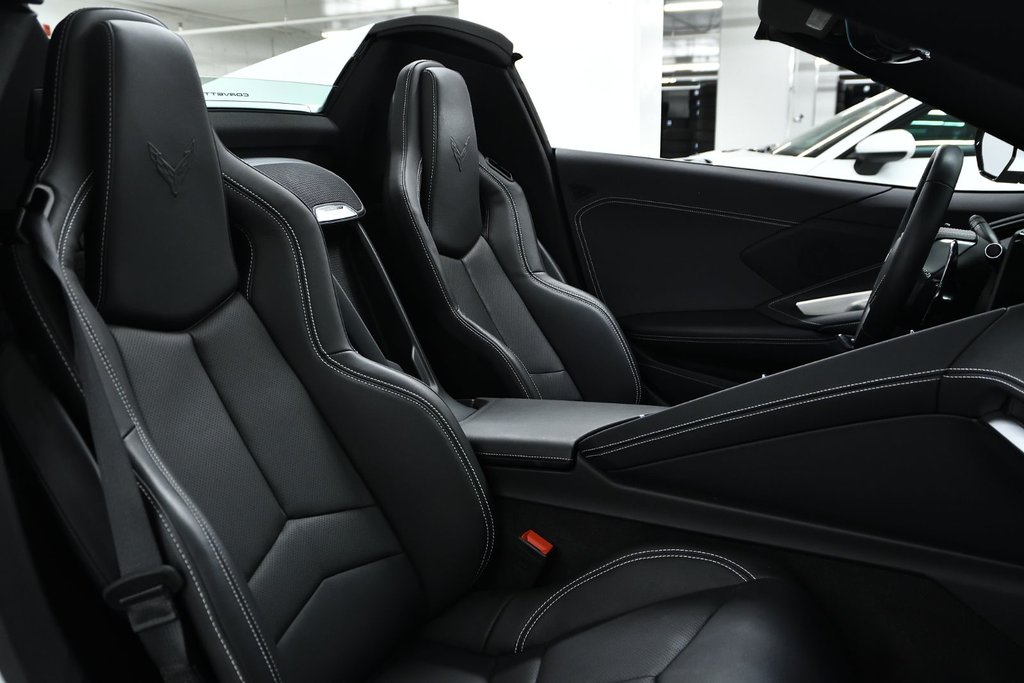 2025 Chevrolet Corvette 1LT in Laval, Quebec - 32 - w1024h768px