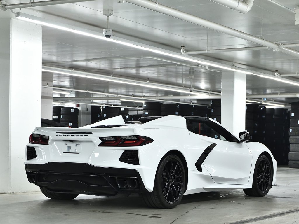 2025 Chevrolet Corvette 1LT in Laval, Quebec - 3 - w1024h768px
