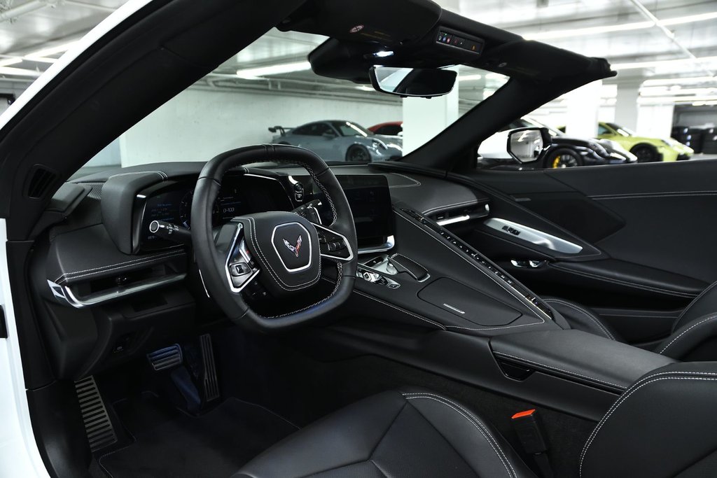 2025 Chevrolet Corvette 1LT in Laval, Quebec - 12 - w1024h768px