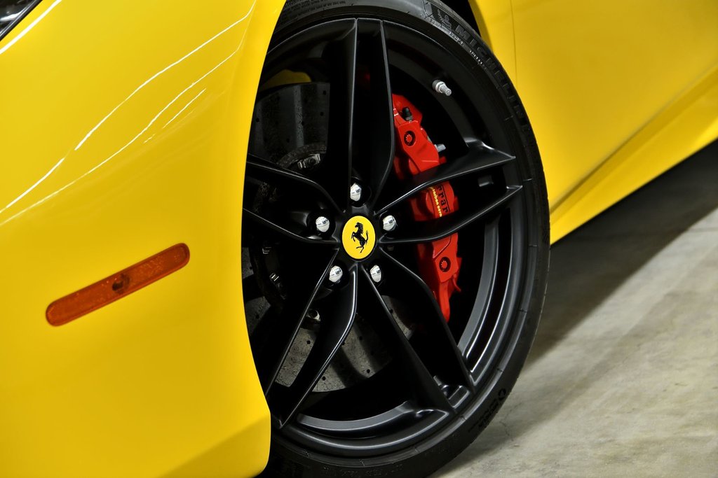 Ferrari 488 Spider  2019 à Laval, Québec - 8 - w1024h768px