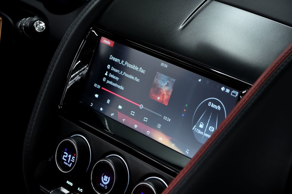 Jaguar F-TYPE V6 S 2015 à Laval, Québec - 32 - w1024h768px