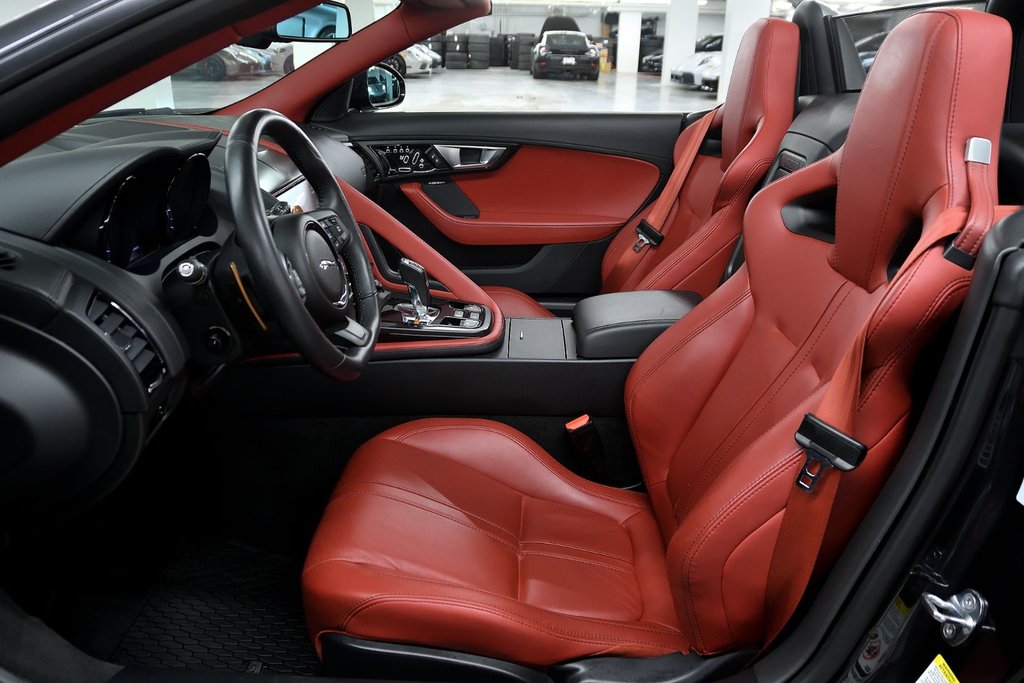 Jaguar F-TYPE V6 S 2015 à Laval, Québec - 16 - w1024h768px
