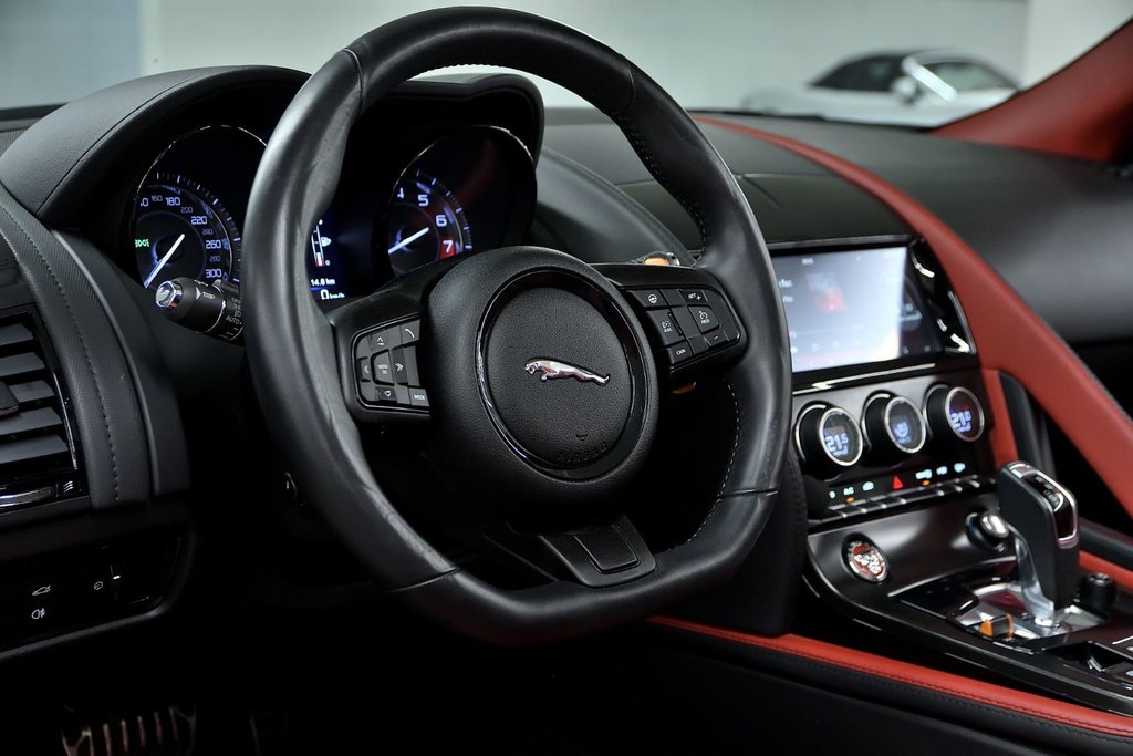 Jaguar F-TYPE V6 S 2015 à Laval, Québec - 13 - w1024h768px