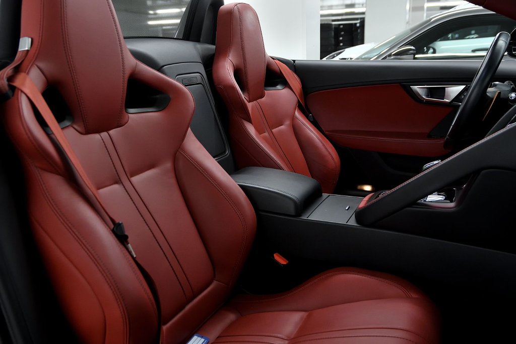 Jaguar F-TYPE V6 S 2015 à Laval, Québec - 34 - w1024h768px