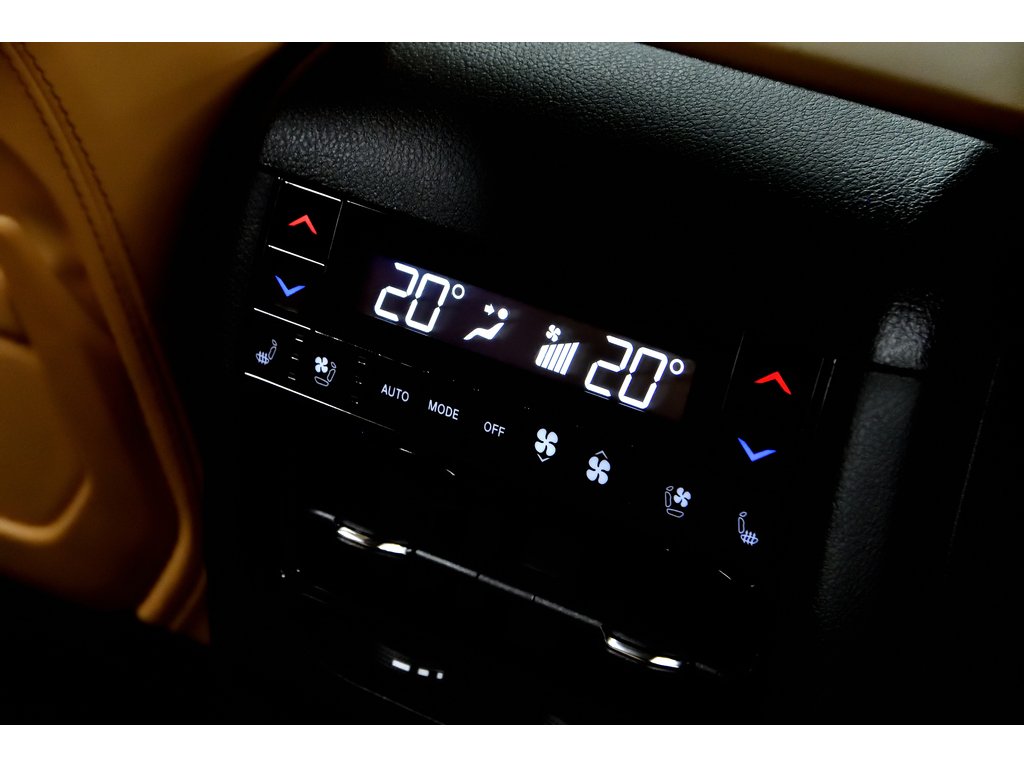 2024 Jeep Grand Cherokee Summit Reserve 4x4 / Pack Eclair + Tech + Evolué in Laval, Quebec - 43 - w1024h768px