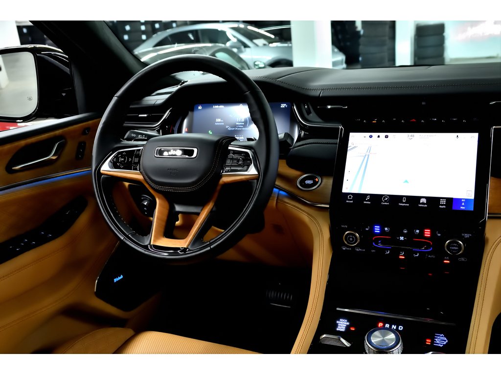 2024 Jeep Grand Cherokee Summit Reserve 4x4 / Pack Eclair + Tech + Evolué in Laval, Quebec - 46 - w1024h768px