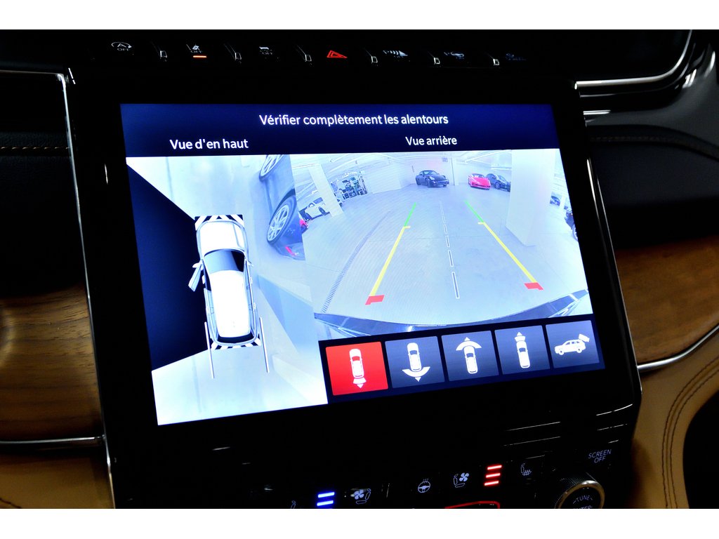 2024 Jeep Grand Cherokee Summit Reserve 4x4 / Pack Eclair + Tech + Evolué in Laval, Quebec - 29 - w1024h768px