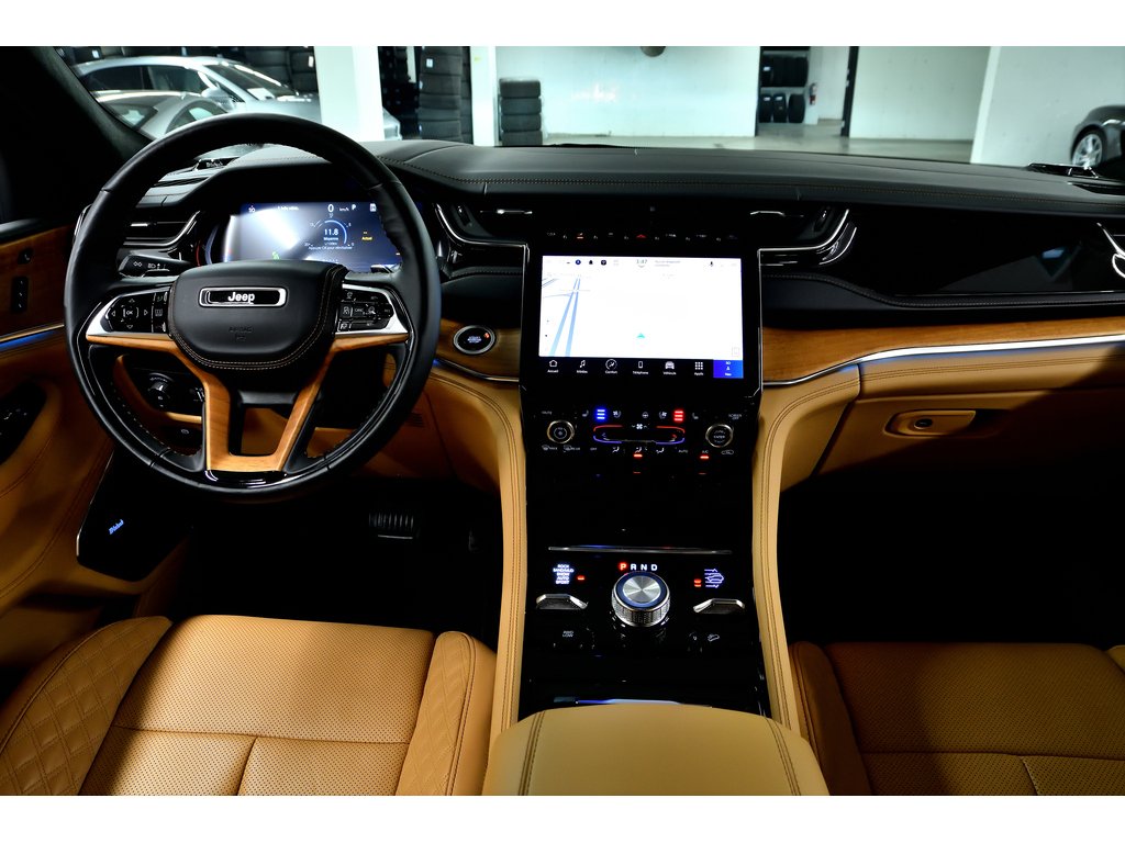 2024 Jeep Grand Cherokee Summit Reserve 4x4 / Pack Eclair + Tech + Evolué in Laval, Quebec - 44 - w1024h768px