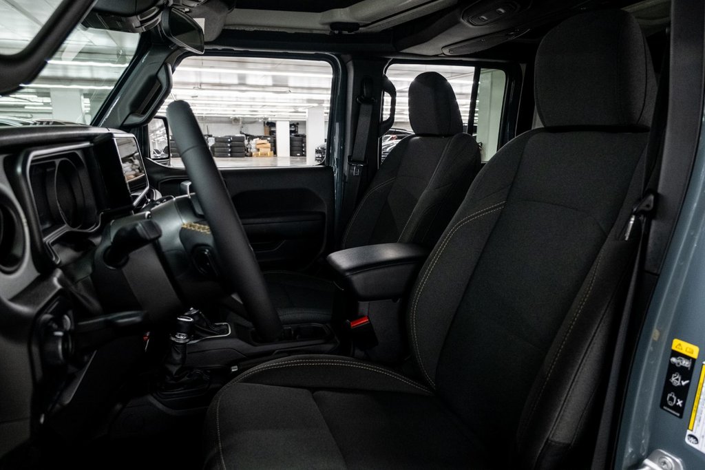 2024 Jeep Wrangler 4xe Willys in Laval, Quebec - 15 - w1024h768px