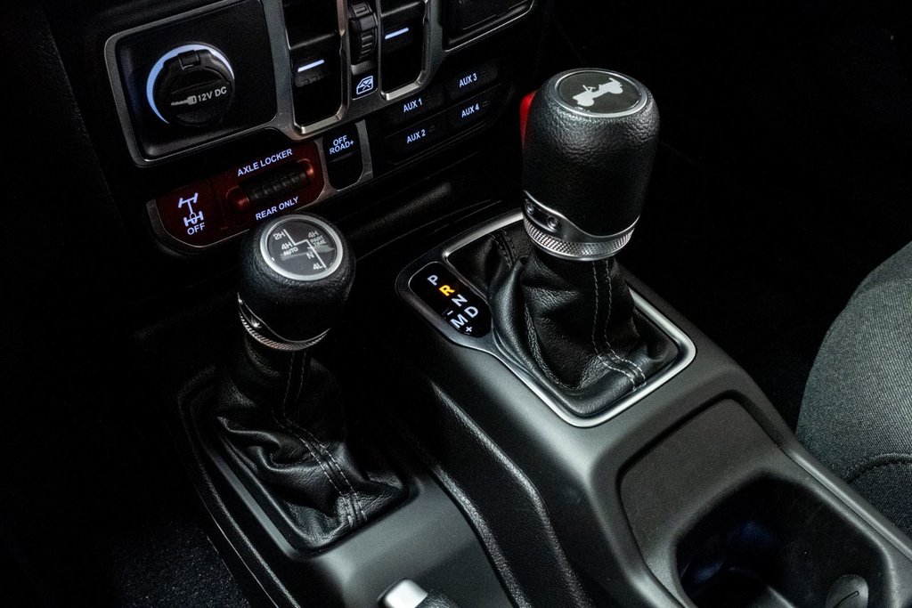 2024 Jeep Wrangler 4xe Willys in Laval, Quebec - 25 - w1024h768px