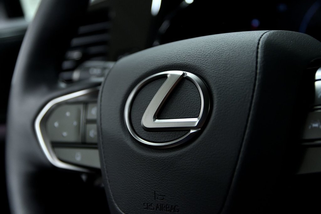 2026 Lexus NX 350 in Laval, Quebec - 16 - w1024h768px