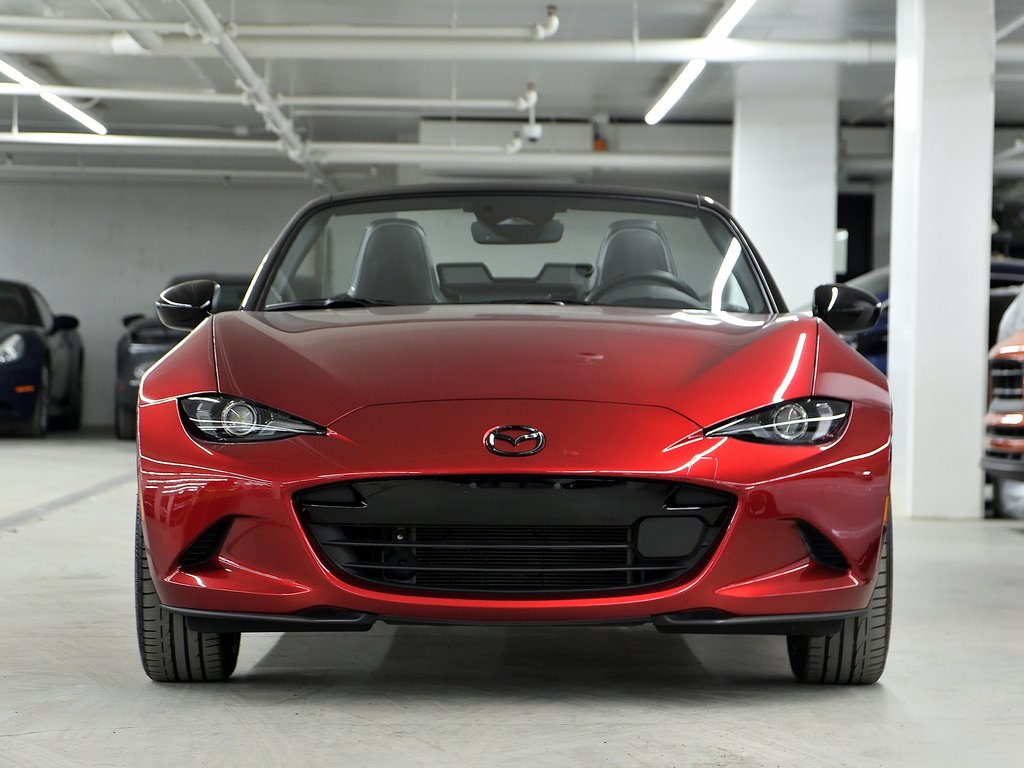 2024 Mazda MX-5 GS-P avec ensemble Sport en option / Manuelle 6 in Laval, Quebec - 5 - w1024h768px