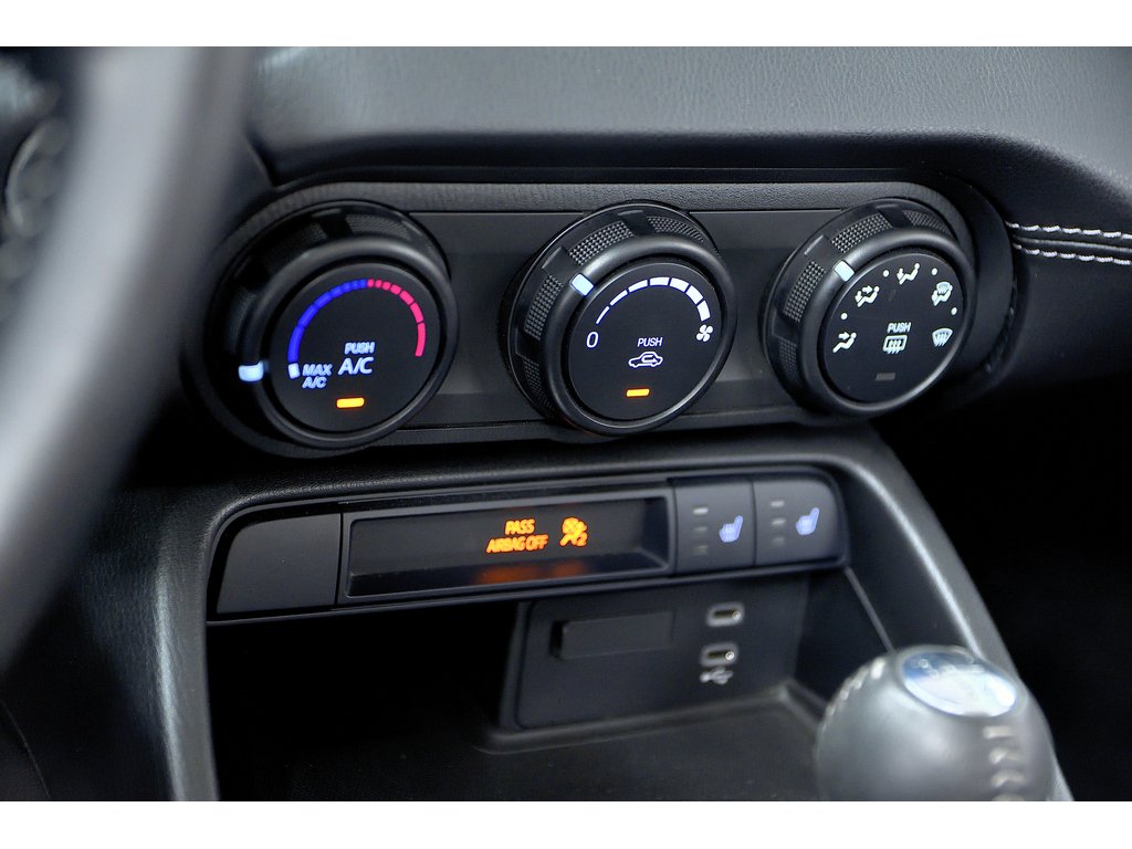2024 Mazda MX-5 GS-P avec ensemble Sport en option / Manuelle 6 in Laval, Quebec - 21 - w1024h768px