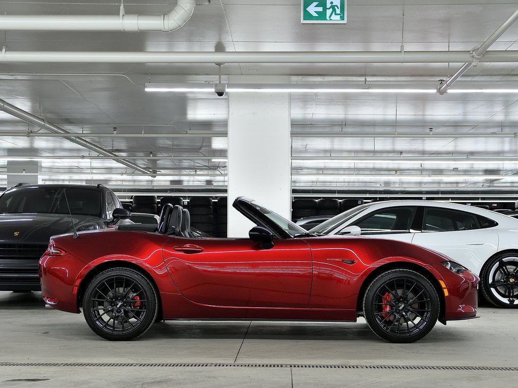 2024 Mazda MX-5 GS-P avec ensemble Sport en option / Manuelle 6 in Laval, Quebec - 37 - w1024h768px
