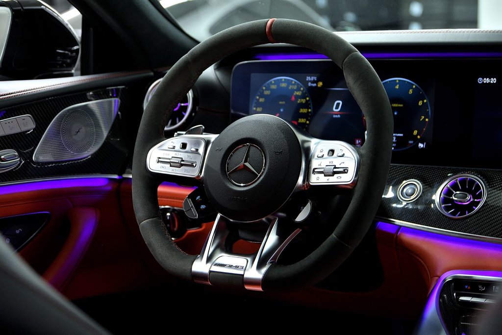 2020 Mercedes-Benz AMG GT 63 S in Laval, Quebec - 49 - w1024h768px