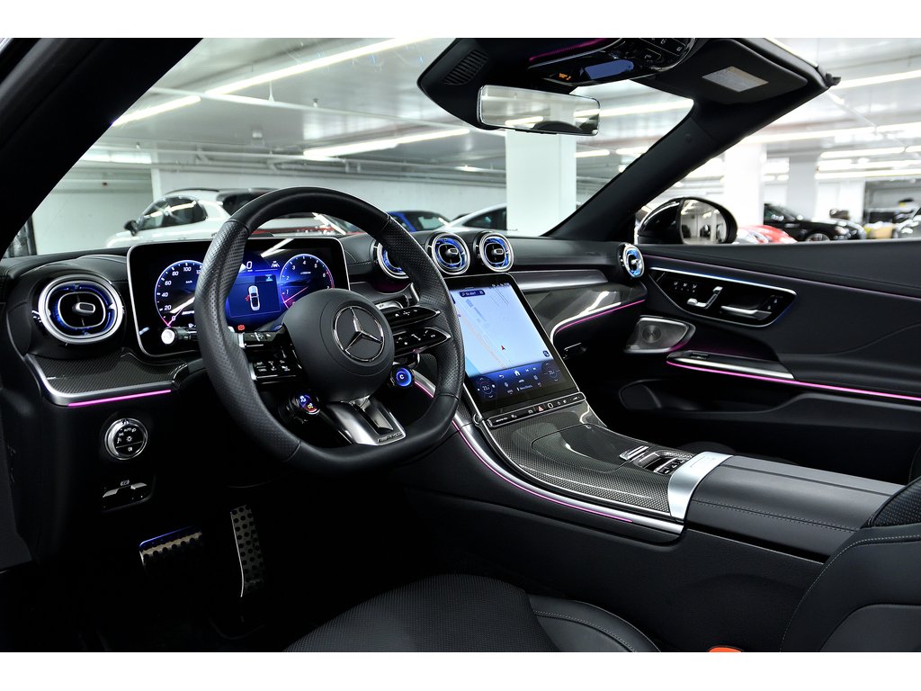 2025 Mercedes-Benz CLE AMG CLE 53 4MATIC Cabriolet / Pneus d'hiver inclus in Laval, Quebec - 17 - w1024h768px