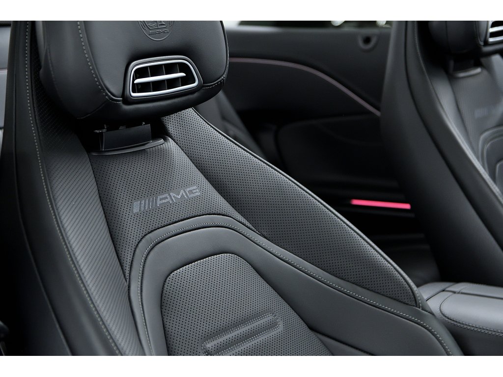 2025 Mercedes-Benz CLE AMG CLE 53 4MATIC Cabriolet / Pneus d'hiver inclus in Laval, Quebec - 53 - w1024h768px