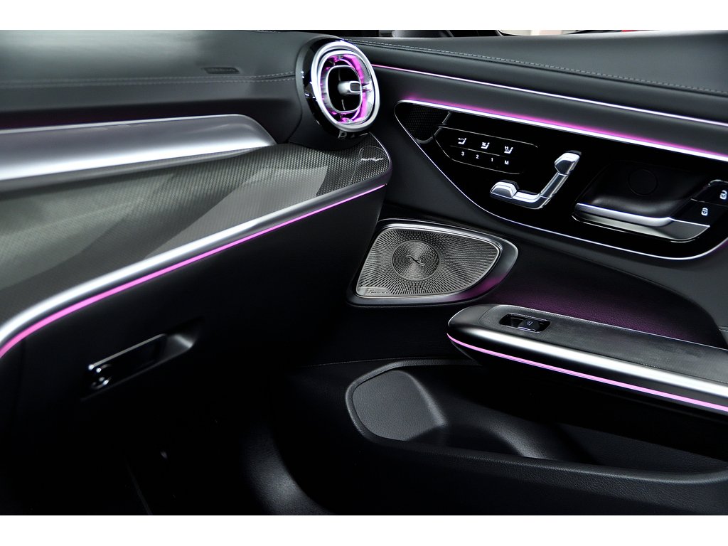 2025 Mercedes-Benz CLE AMG CLE 53 4MATIC Cabriolet / Pneus d'hiver inclus in Laval, Quebec - 43 - w1024h768px