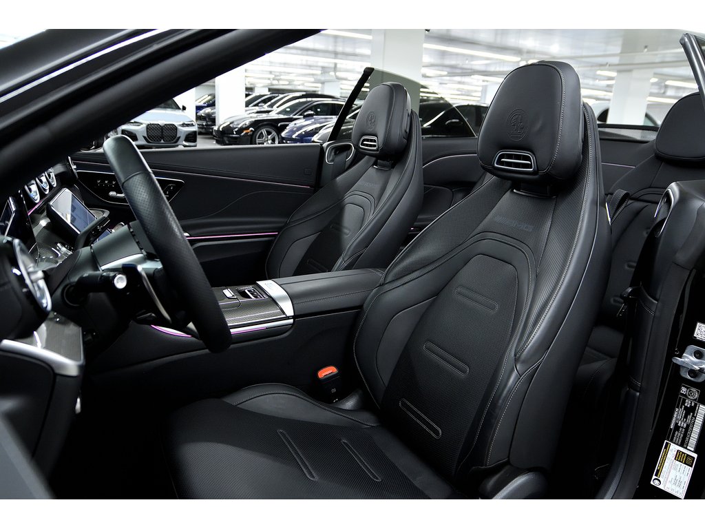2025 Mercedes-Benz CLE AMG CLE 53 4MATIC Cabriolet / Pneus d'hiver inclus in Laval, Quebec - 23 - w1024h768px