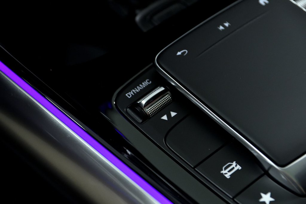 Mercedes-Benz GLA 250 2023 à Laval, Québec - 22 - w1024h768px