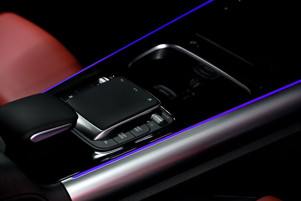 Mercedes-Benz GLA 250 2023 à Laval, Québec - 30 - w1024h768px