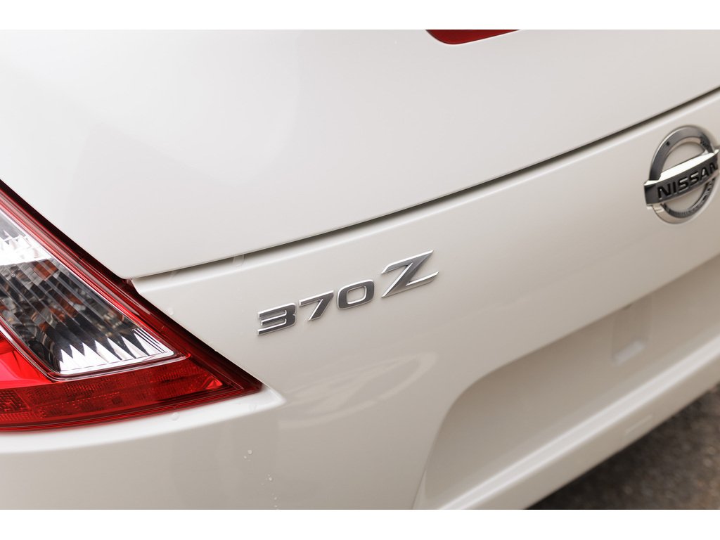 2018 Nissan 370Z Roadster Touring Sport w-Black Top Auto in Laval, Quebec - 20 - w1024h768px