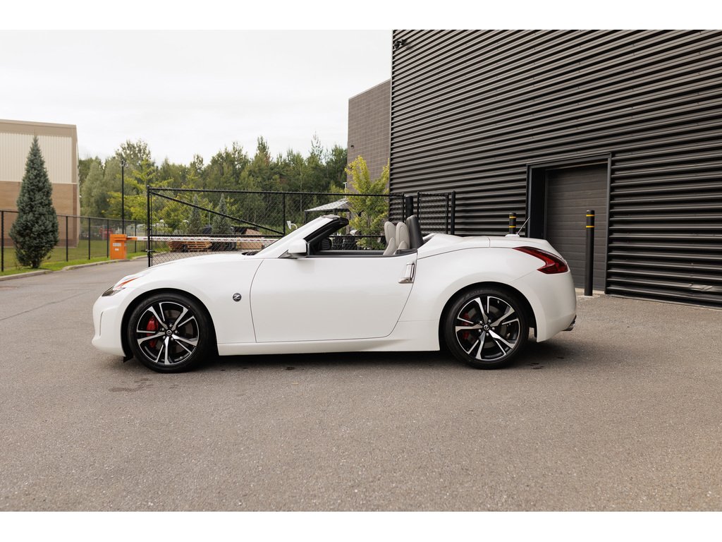 2018 Nissan 370Z Roadster Touring Sport w-Black Top Auto in Laval, Quebec - 6 - w1024h768px