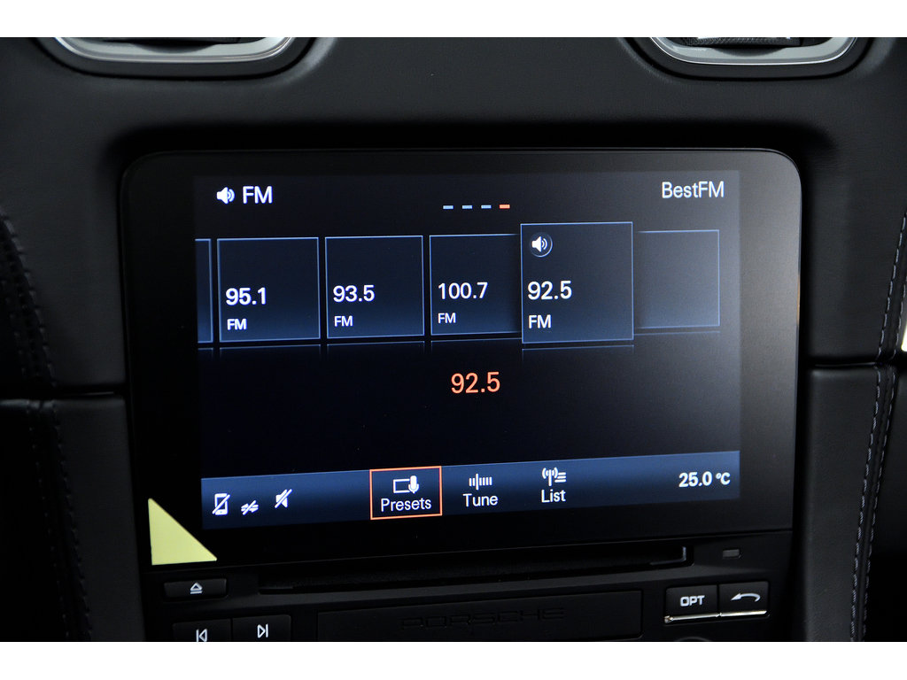 2022 Porsche 718 Boxster GTS 4.0 / Transmission Manuelle / BOSE in Laval, Quebec - 17 - w1024h768px