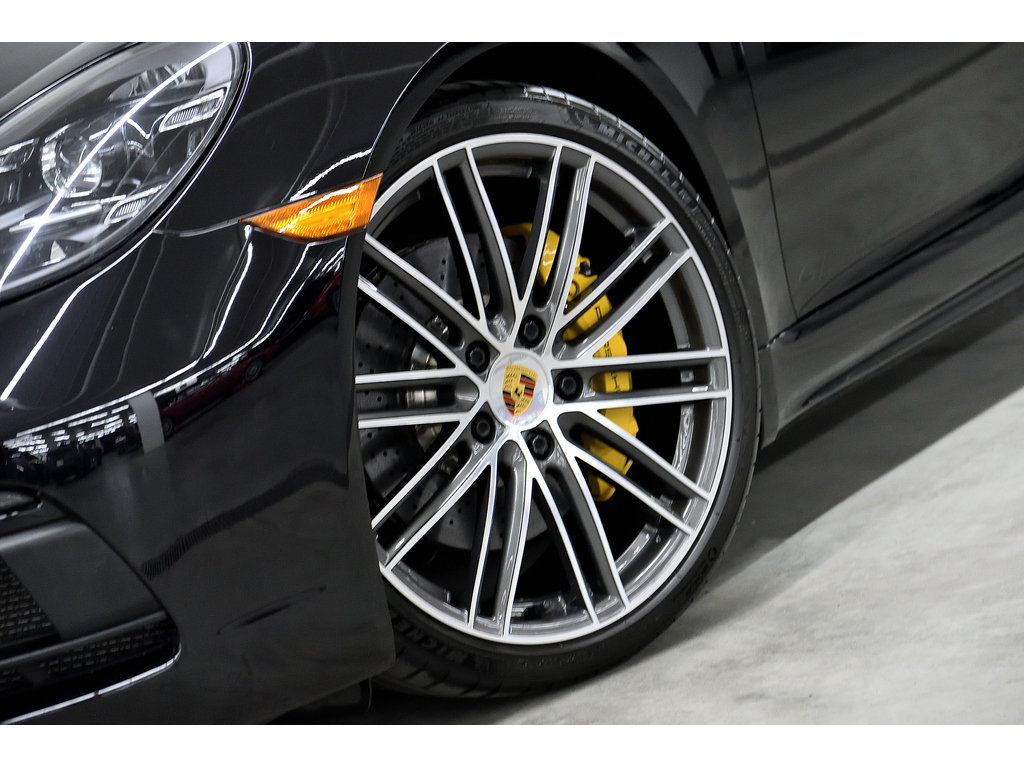 2022 Porsche 718 Boxster GTS 4.0 / Transmission Manuelle / BOSE in Laval, Quebec - 10 - w1024h768px