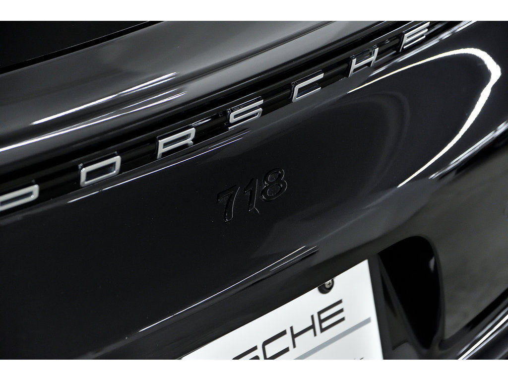 2022 Porsche 718 Boxster GTS 4.0 / Transmission Manuelle / BOSE in Laval, Quebec - 9 - w1024h768px