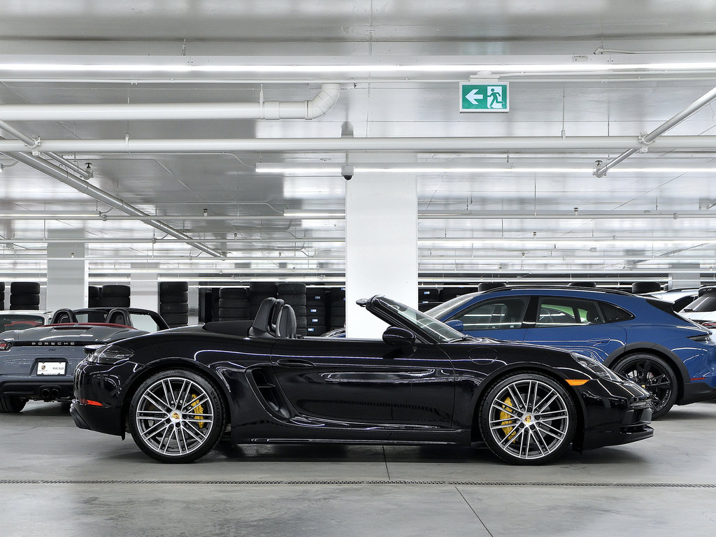 2022 Porsche 718 Boxster GTS 4.0 / Transmission Manuelle / BOSE in Laval, Quebec - 2 - w1024h768px