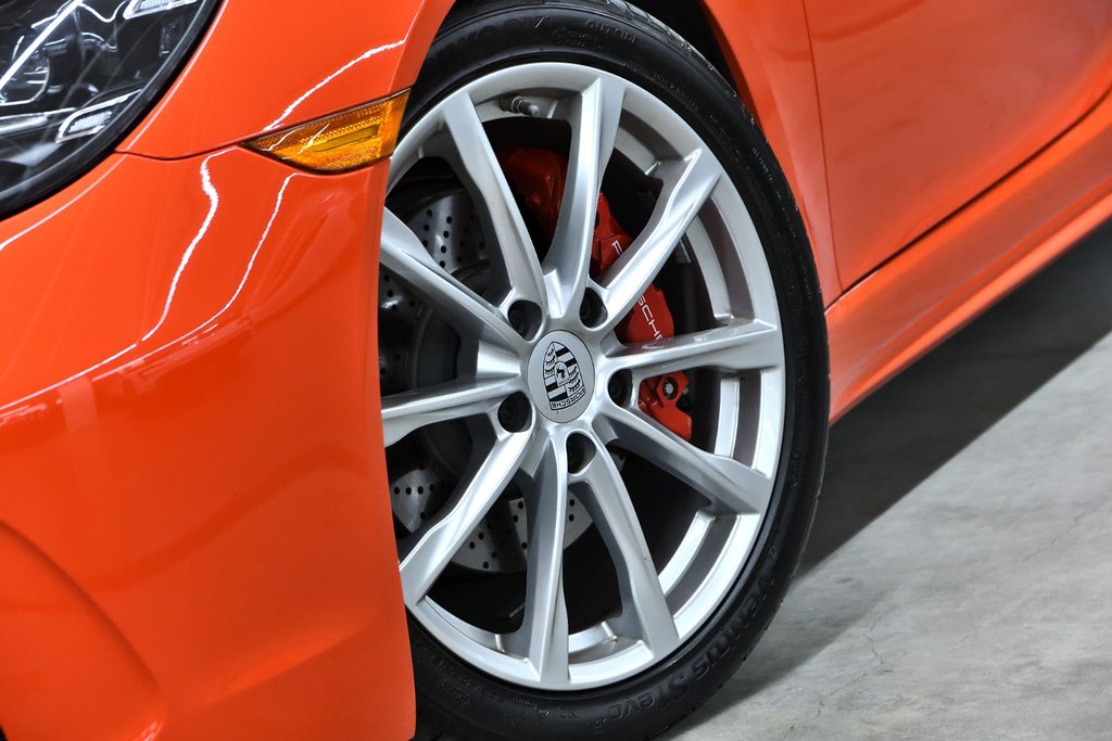 2022 Porsche 718 Boxster S in Laval, Quebec - 8 - w1024h768px