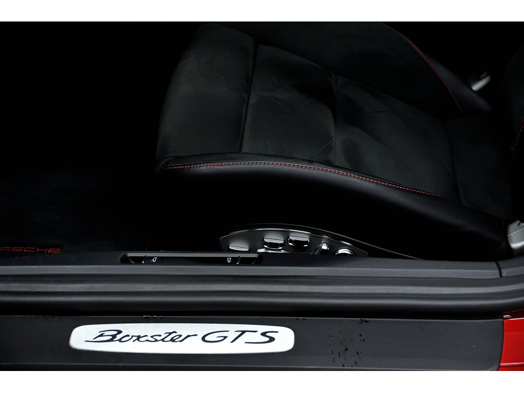Porsche 718 Boxster GTS 4.0 Manual / 18 Ways Seats / Premium Package 2023 à Laval, Québec - 23 - w1024h768px