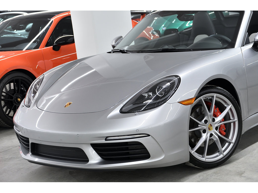 2023 Porsche 718 Boxster S Roadster / Sport Chrono / PDK / Premium Pack in Laval, Quebec - 8 - w1024h768px