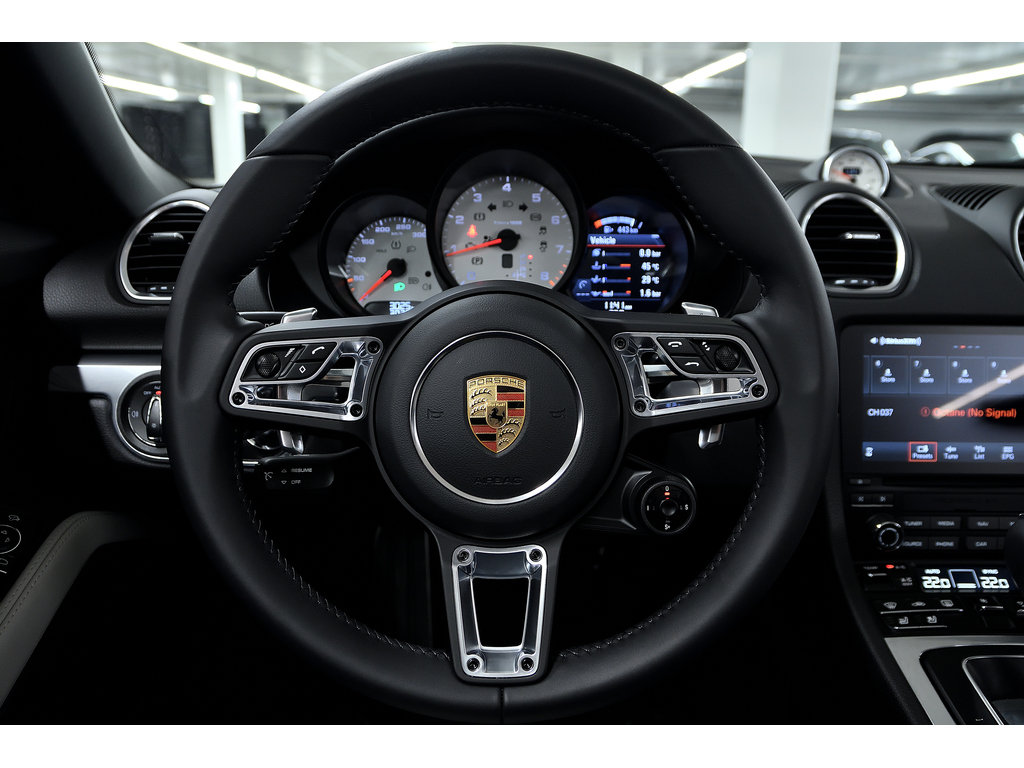 2023 Porsche 718 Boxster S Roadster / Sport Chrono / PDK / Premium Pack in Laval, Quebec - 13 - w1024h768px