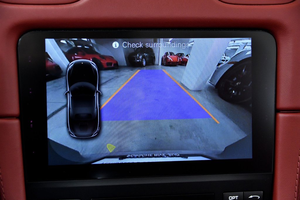 Porsche 718 Boxster S 2024 à Laval, Québec - 26 - w1024h768px