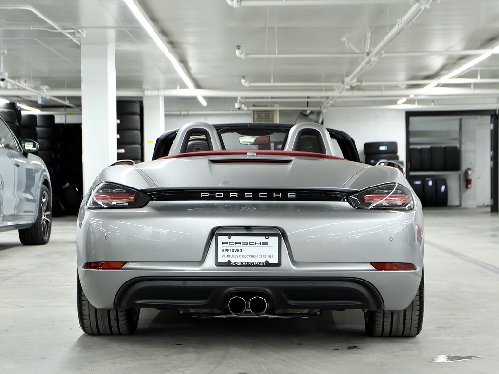 Porsche 718 Boxster S 2024 à Laval, Québec - 4 - w1024h768px