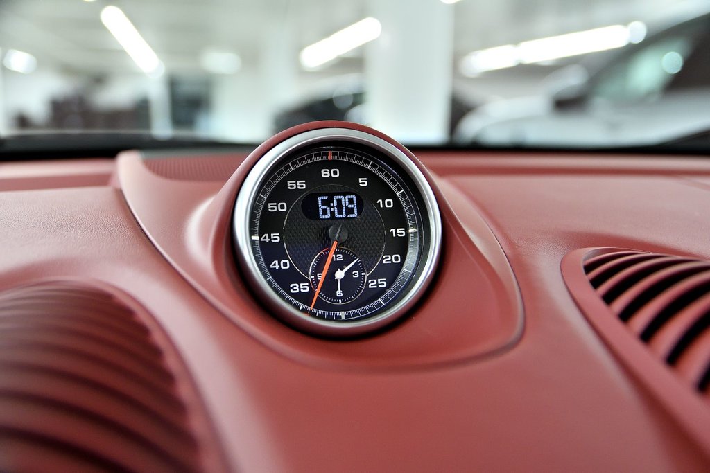 Porsche 718 Boxster S 2024 à Laval, Québec - 23 - w1024h768px