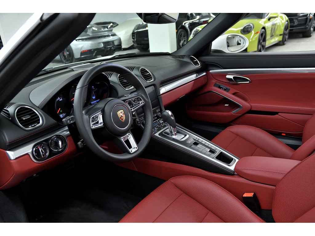 Porsche 718 Boxster Roadster / Premium Package / BOSE 2025 à Laval, Québec - 13 - w1024h768px